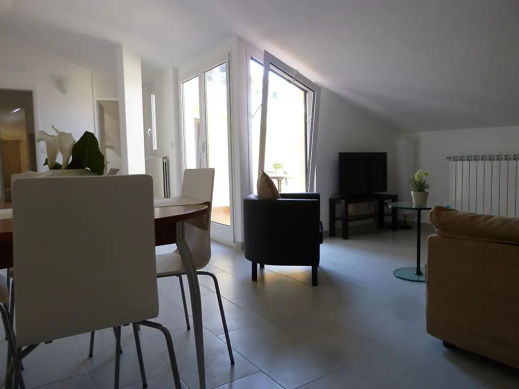 Cha Apartment Laigueglia Italy
