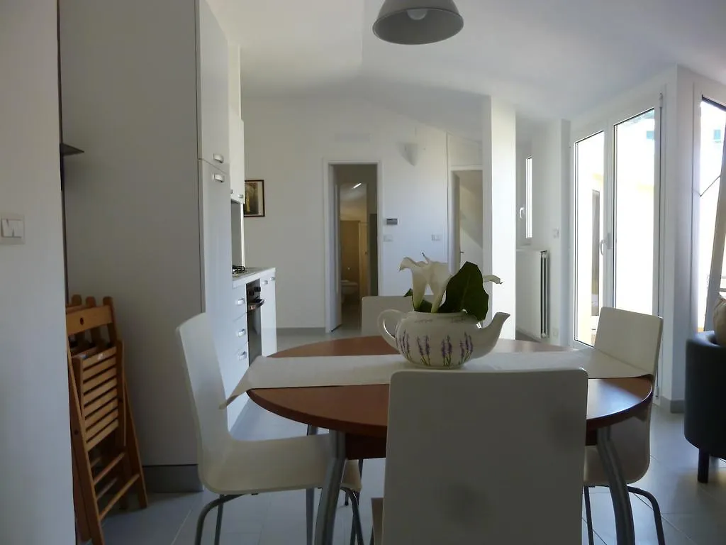 Cha Apartment Laigueglia Italy