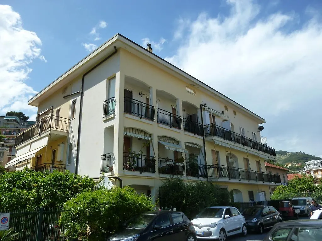 Cha Apartment Laigueglia
